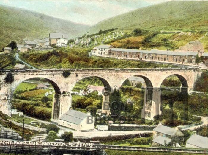 Bont Fawr and Station Rd
