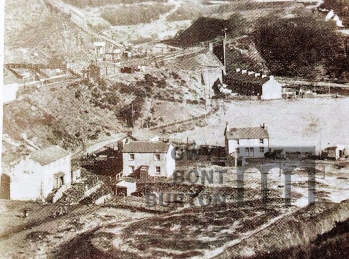 Rhyslin station and vine christian houses